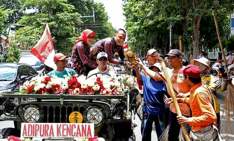 Surabaya Raih Penghargaan Adipura Kencana 2022, Satgas Kebersihan Hingga Warga Ungkapkan Rasa Bangga!