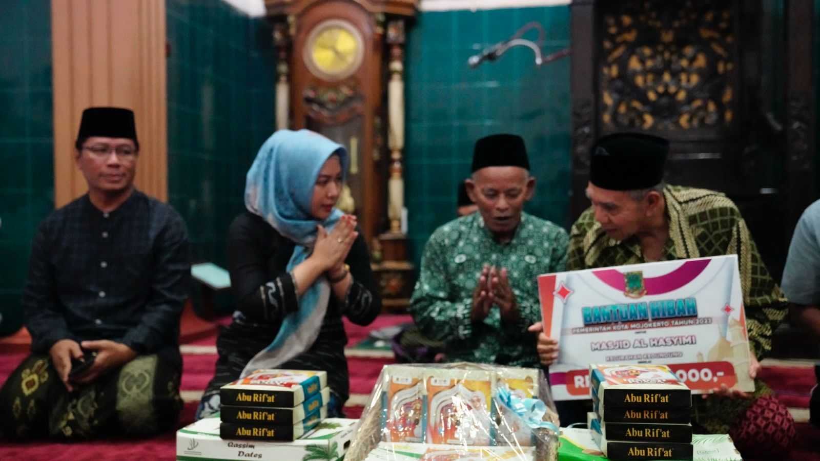 Pemkota Mojokerto Berikan Hibah Masjid Al-Hasyimi