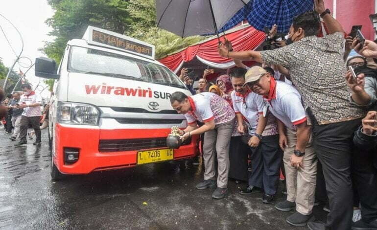 Wali Kota Eri Resmikan 52 Unit Wira Wiri Suroboyo