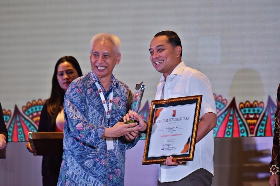 Wali Kota Eri Raih Penghargaan Tokoh Inovasi Keinsinyuran