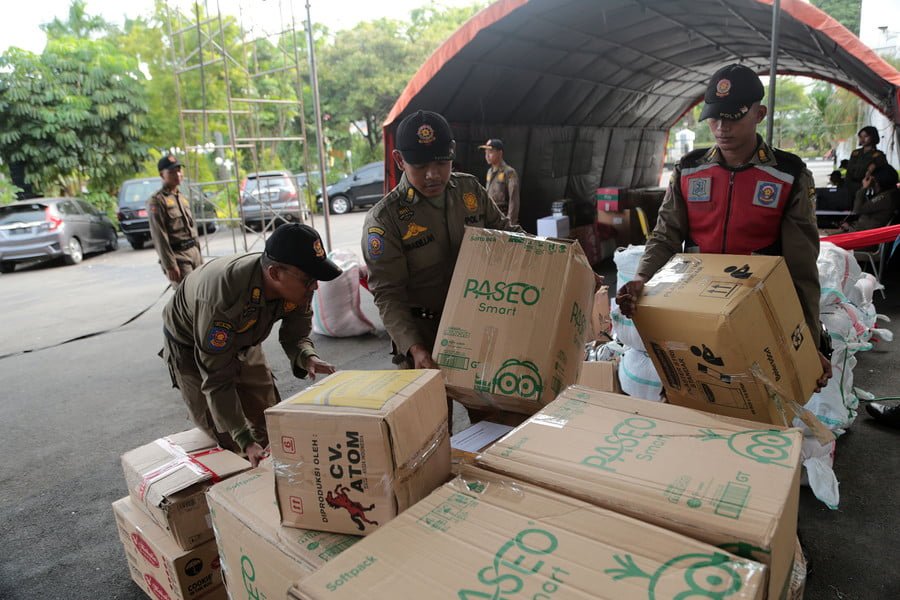 Pemkot Surabaya Terima bantuan 2.000 T-Shirt