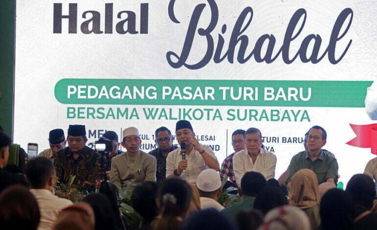 Wali Kota Surabaya Silaturahmi Dengan Pedagang Pasar Turi Baru
