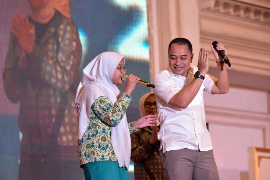 Kelas Inspirasi Walikota Surabaya dan Pelatihan ESQ 165 “Bersama Membangun Masa Depan Yang Lebih Baik”
