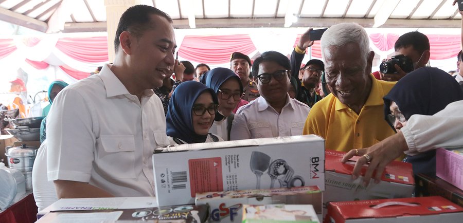 Pemkot Surabaya bersama GOW Gelar Garage Sale