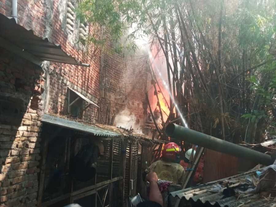 Peningkatan Kejadian Kebakaran di Kota Surabaya: Imbauan Pemerintah dan Langkah Pencegahan