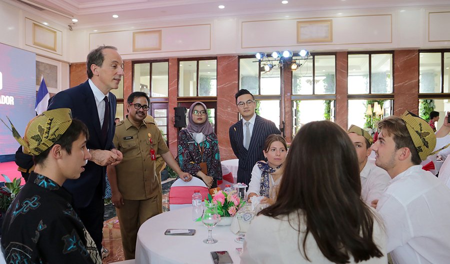 Jalinan Harmoni Internasional: Kota Surabaya dan Prancis Menjalin Kerjasama Pendidikan yang Erat