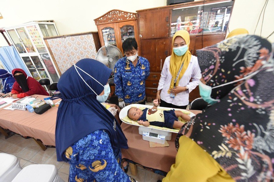 Meniti Generasi Emas 2045: Langkah Kota Surabaya dalam Penanganan Stunting yang Inspiratif