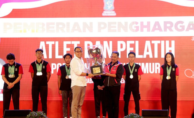 Surabaya Beri Penghargaan pada Atlet Porprov Jatim 2023