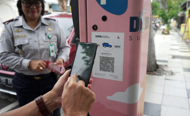 Pemkot Surabaya Terapkan Pembayaran Parkir QRIS, Namun Masih Ada Opsi Lain